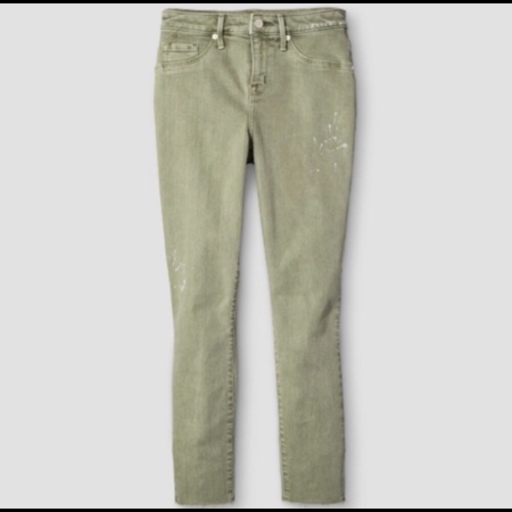 ⛱️🔥Mossimo Green Distressed Ankle Jean - 14